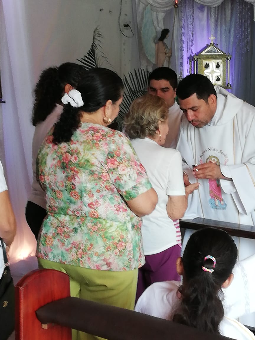 Con la presencia de los Integrantes de la Pastoral de la Salud y comunidad en general se celebró la Santa Misa con ocasión de la Jornada Mundial del Enfermo.